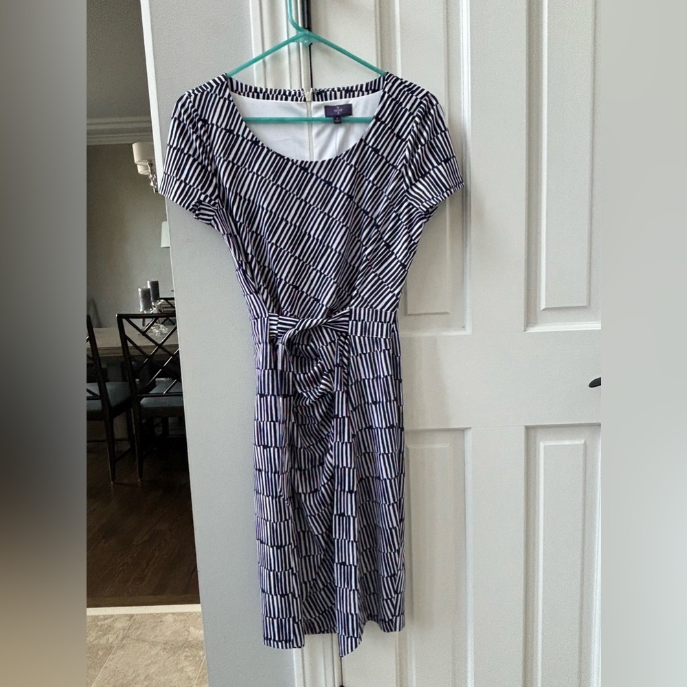 NYDJ NWT size 6 knee-length dress in Midnight
